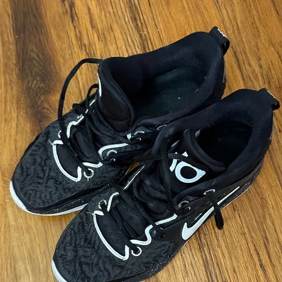 Nike KD Basketball Shoes - Picture 5 of 8